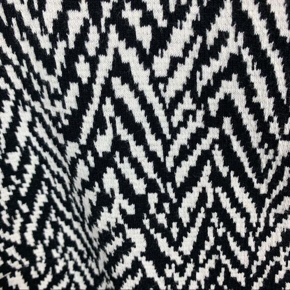 Talbots B/W Herringbone Zip Front Cropped‎ Jacket Black Sleeves Sz 8 - Picture 4 of 10